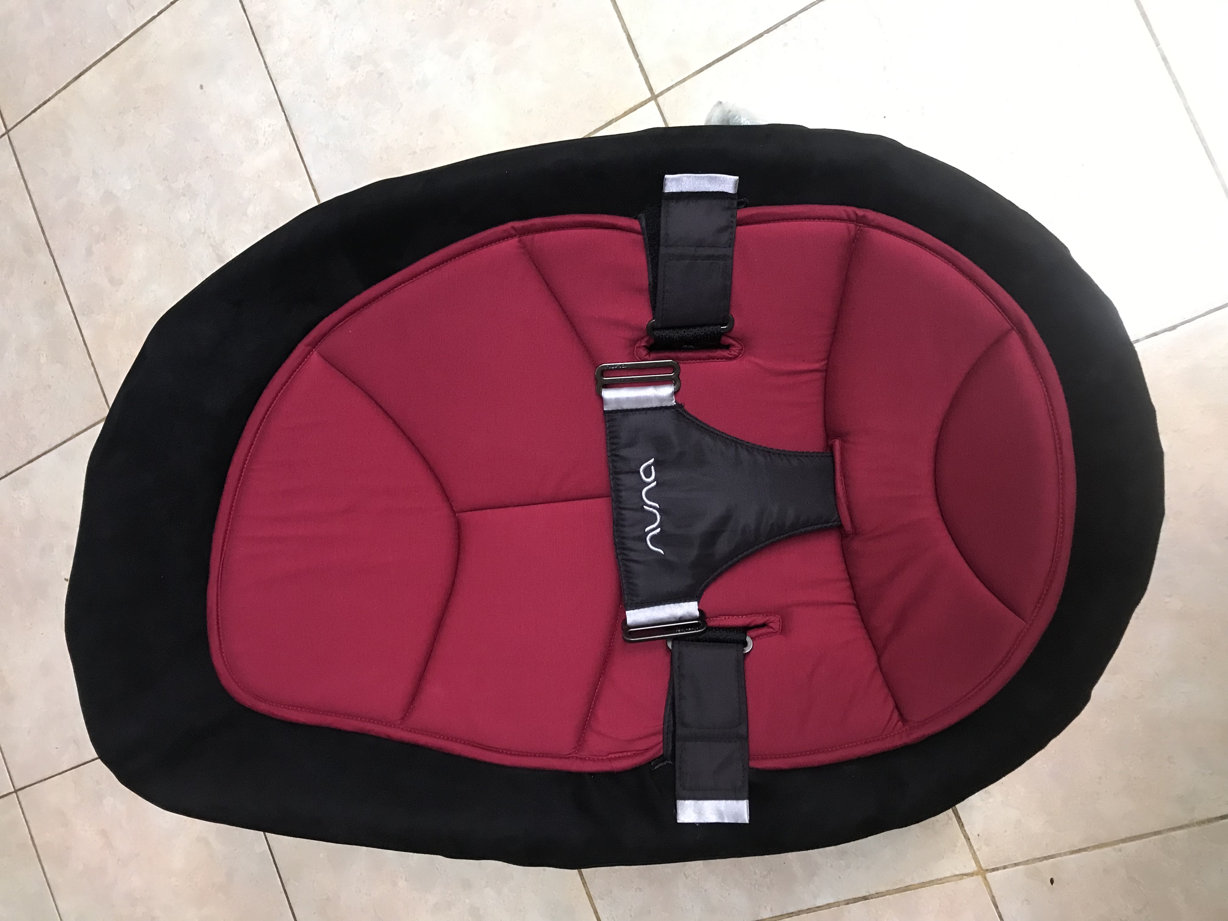 BOUNCER NUNA MERAH ITEM 